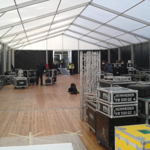 haly a mobilní sklady od AB Party