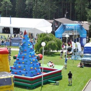 haly a mobilní sklady od AB Party